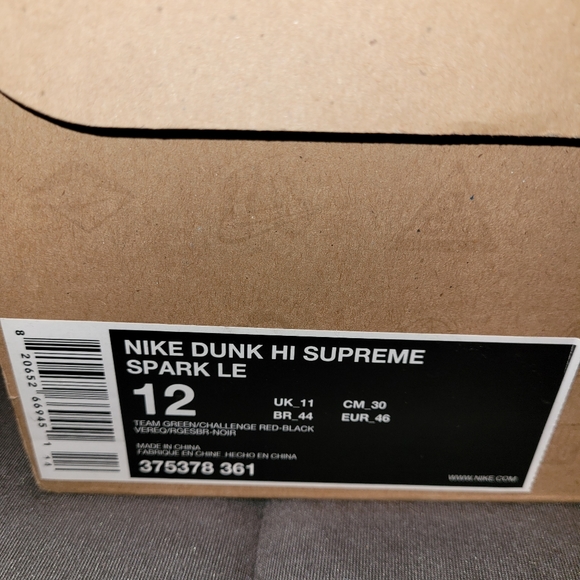 Nike Dunk High Supreme Spark LE - Picture 3 of 8